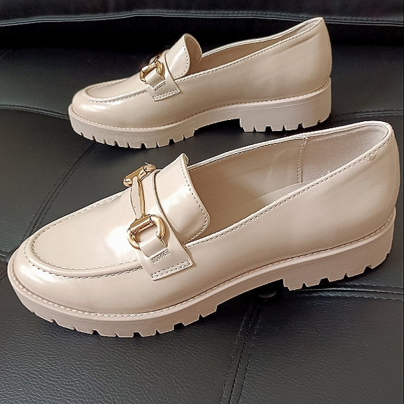 NEW Bandolino Franny Chunky Lug Soles Gold Handwear Slip-On Shoes Loafer 7 Cream - Picture 7 of 16